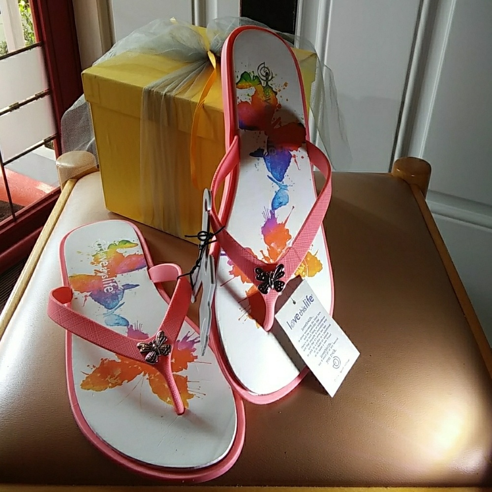 Sandles